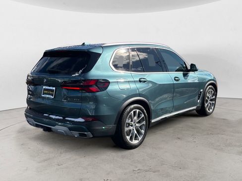 New 2026 BMW X5 xDrive50e image 7