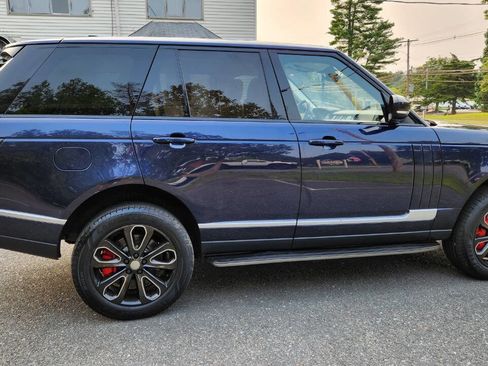 Used 2017 Land Rover Range Rover HSE image 19