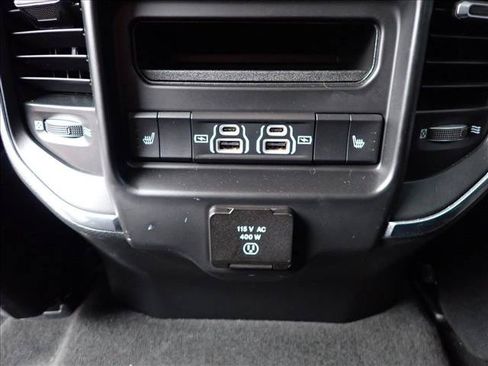 Used 2021 RAM 1500 Laramie AWD/4WD image 9