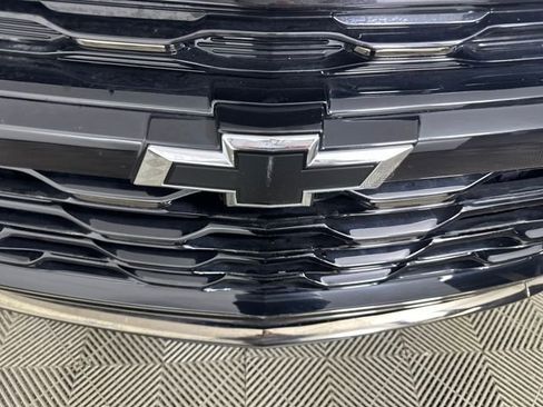 Used 2025 Chevrolet Trax ACTIV FWD image 9
