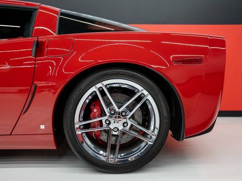 Used 2007 Chevrolet Corvette Z06 w/ Preferred Equipment Group RWD image 32