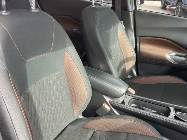 Used 2024 Nissan Kicks SR FWD image 24