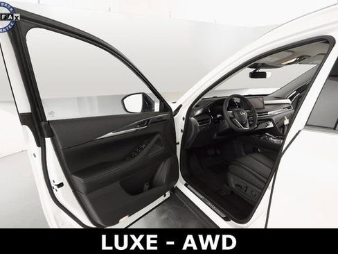 Used 2024 INFINITI QX60 Luxe image 10