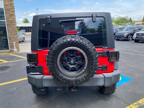 Used 2016 Jeep Wrangler Unlimited Sport AWD/4WD image 11