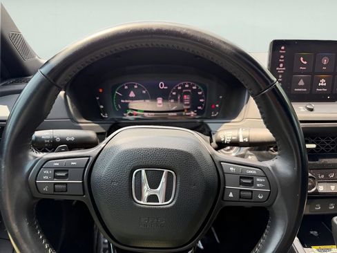 Used 2025 Honda Accord Sport image 23