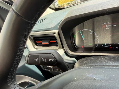 Used 2022 Chevrolet Malibu LT FWD image 15