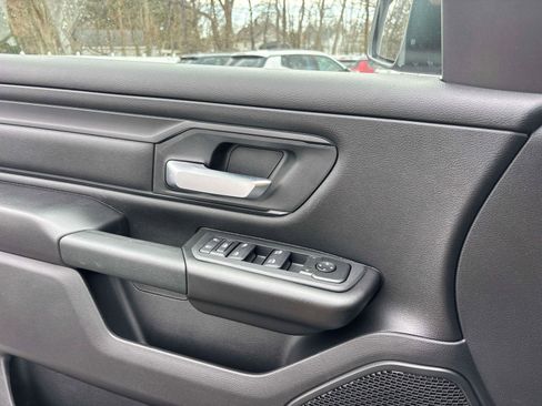 New 2026 RAM 1500 Express image 7