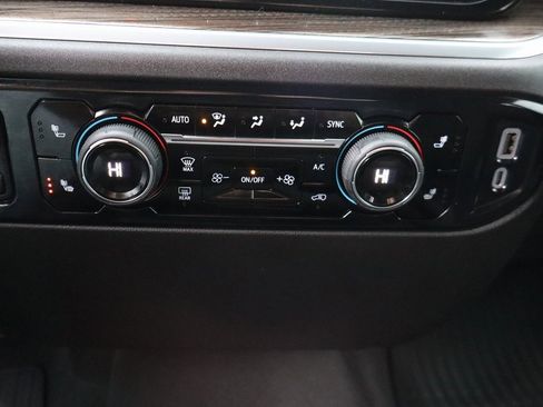 Used 2025 Chevrolet Silverado 2500 LT w/ All Star Edition image 11