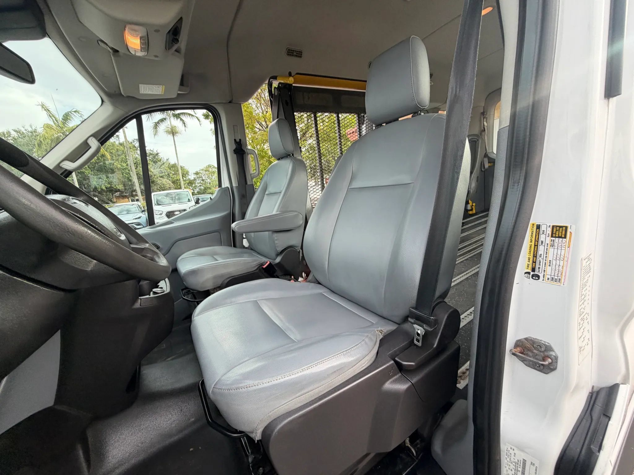 Used 2018 Ford Transit 350 XL RWD image 16