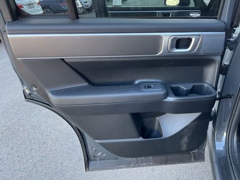 Used 2025 Hyundai Santa Fe SE image 13