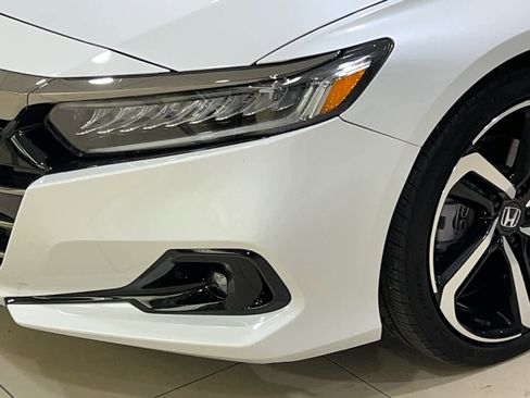Used 2022 Honda Accord Sport image 10