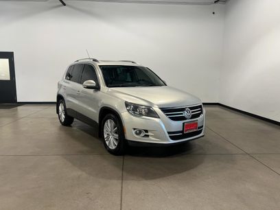 Used 2011 Volkswagen Tiguan SEL