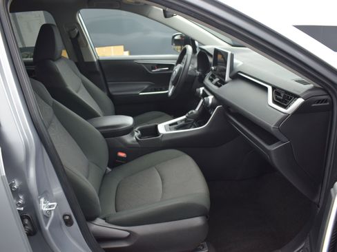 Used 2024 Toyota RAV4 XLE image 10