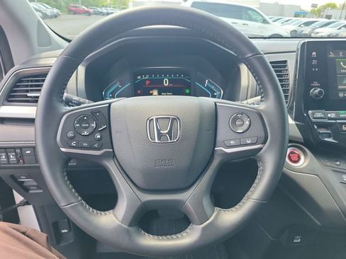 Certified 2024 Honda Odyssey EX-L image 32