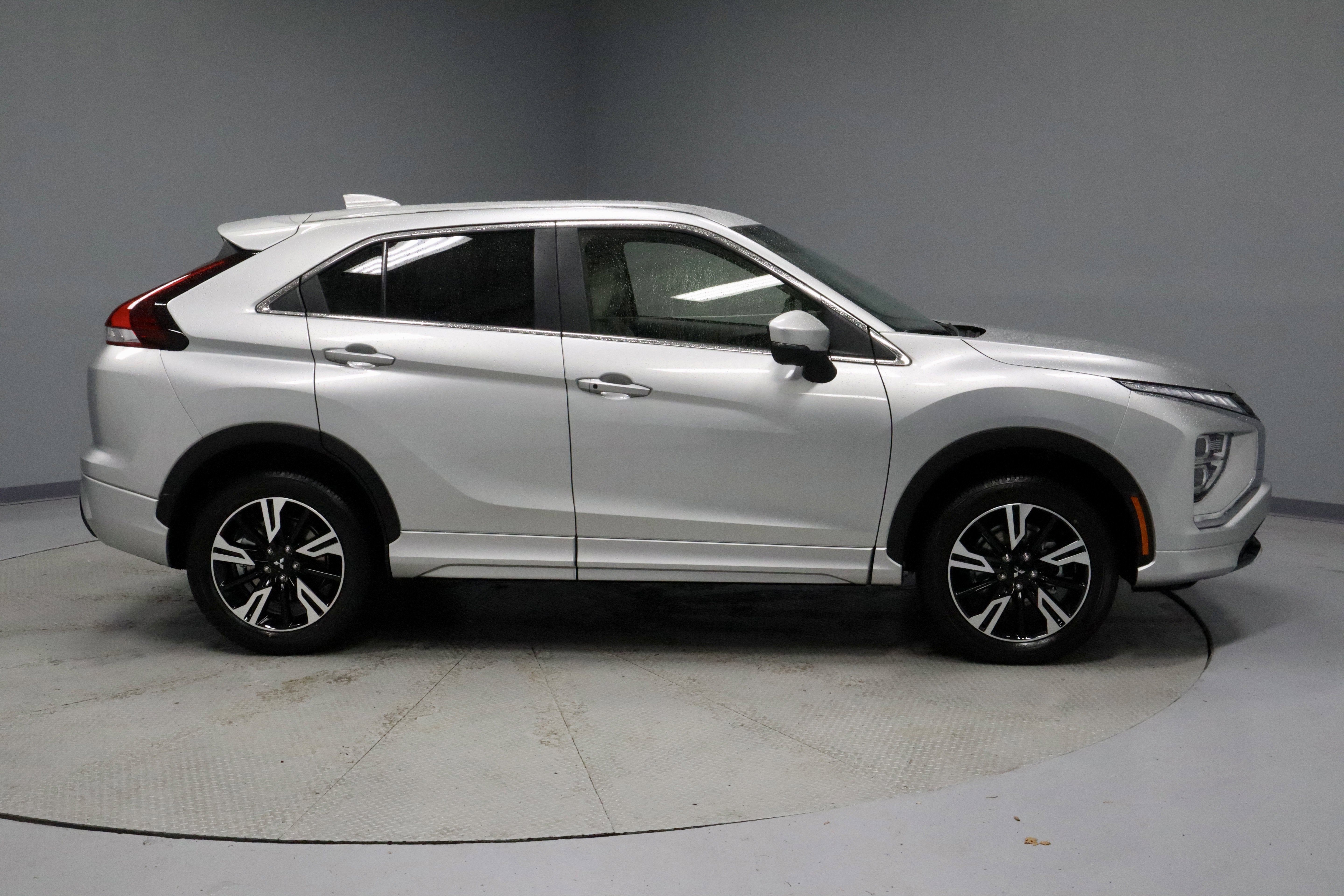 New 2026 Mitsubishi Eclipse Cross SEL AWD/4WD image 9