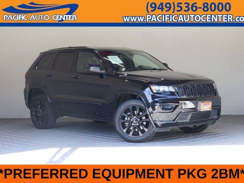 Used 2021 Jeep Grand Cherokee Laredo X AWD/4WD image 1