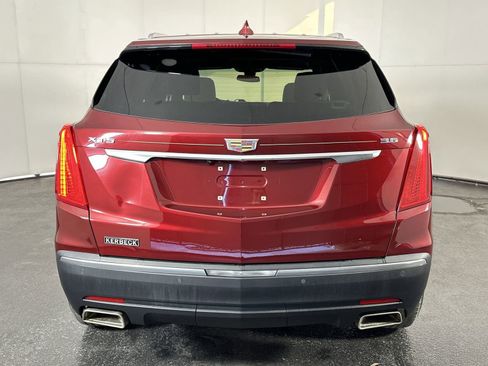 Used 2017 Cadillac XT5 Luxury w/ Driver Awareness Package FWD image 7