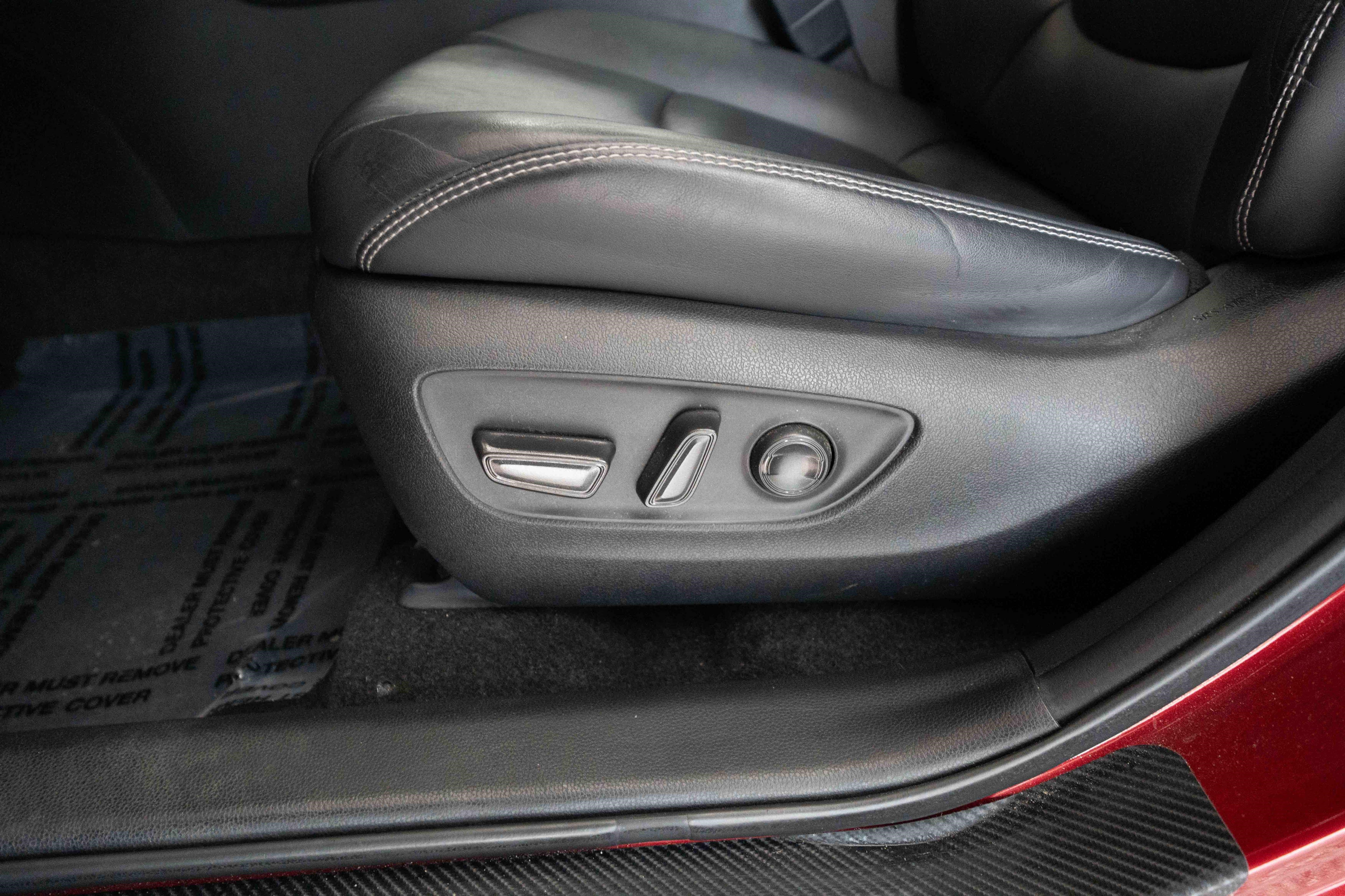 Used 2020 Toyota RAV4 XLE Premium AWD/4WD image 12