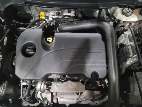 Used 2023 Chevrolet Equinox RS w/ RS Leather Package image 30