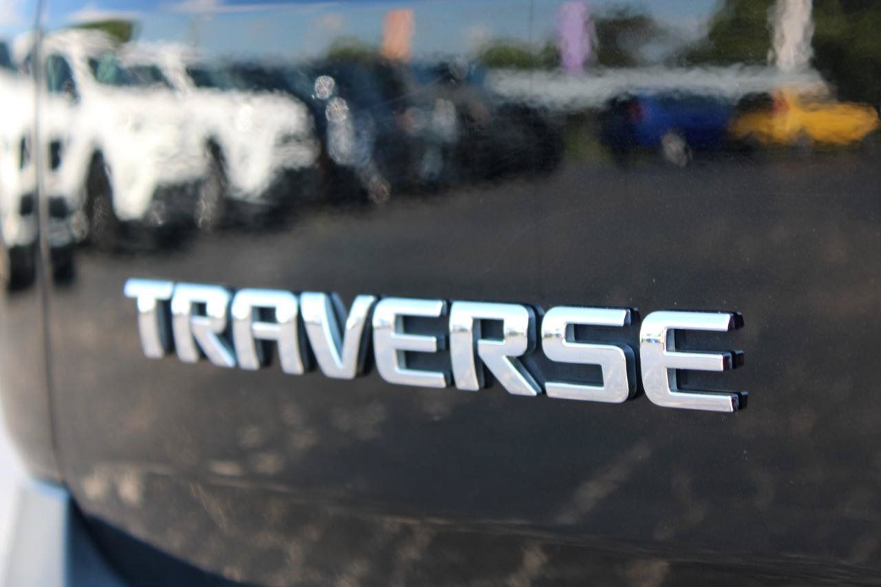 Used 2019 Chevrolet Traverse RS FWD image 7