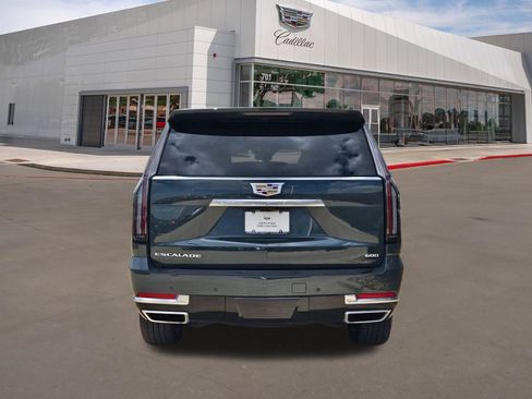 Certified 2025 Cadillac Escalade Premium Luxury w/ LPO, Floor Liner Package AWD/4WD image 5