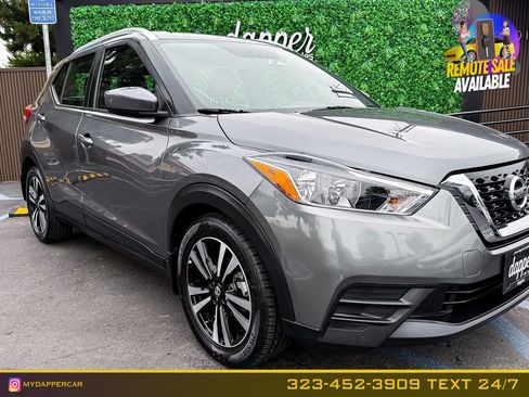 Used 2019 Nissan Kicks SV FWD image 4