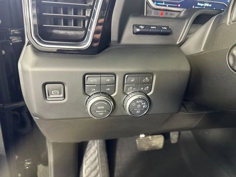 Used 2023 GMC Sierra 1500 Denali w/ Technology Package image 19