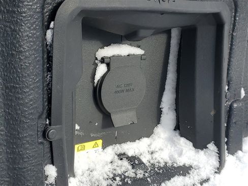 Used 2023 Ford F150 XLT w/ Equipment Group 302A High image 9