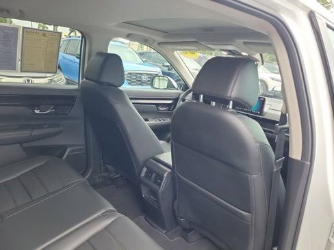Used 2025 Honda CR-V EX-L image 9