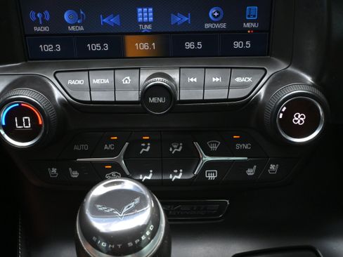 Used 2018 Chevrolet Corvette Stingray Coupe w/ 2LT Preferred Equipment Group image 12