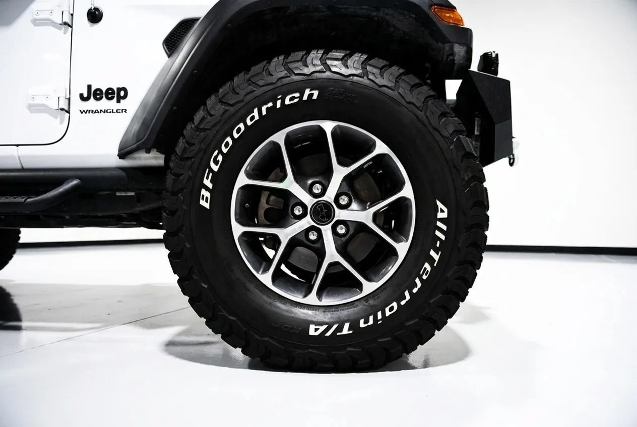 Used 2020 Jeep Wrangler Sport AWD/4WD image 9