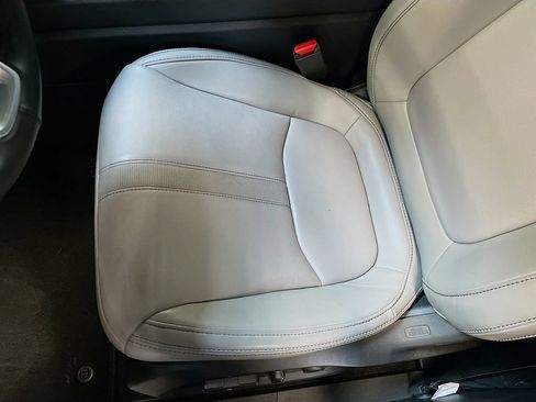 Used 2024 Honda Pilot Touring image 20