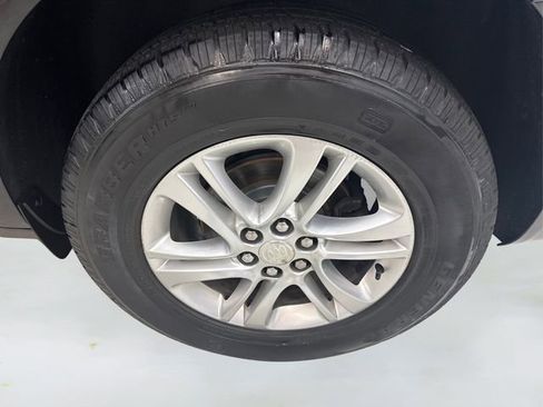 Used 2019 Buick Enclave Essence image 17