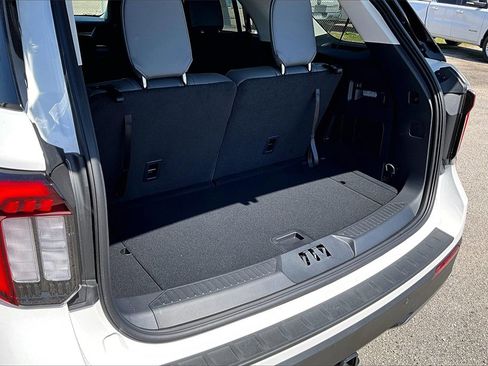 New 2025 Ford Explorer Active w/ Active Comfort Package image 27