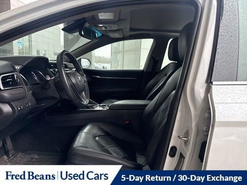 Used 2018 Toyota Camry XLE image 21