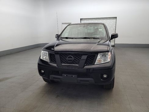 Used 2021 Nissan Frontier SV w/ Midnight Edition Floor Mats image 15
