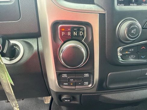 Used 2019 RAM 1500 Big Horn AWD/4WD image 20