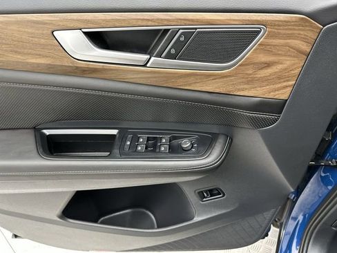 Certified 2025 Volkswagen Atlas SE image 14