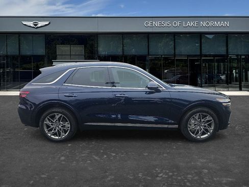 Used 2024 Genesis GV70 2.5T w/ Select Package AWD/4WD image 4