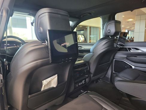 New 2026 Jeep Grand Wagoneer Limited AWD/4WD image 12