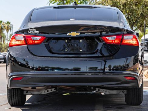Used 2017 Chevrolet Malibu LS FWD image 5