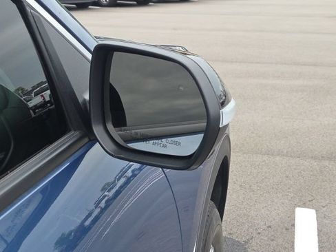 Used 2024 Chevrolet Traverse LT w/ LPO, Floor Liner Package FWD image 6