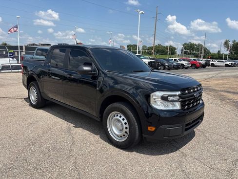 Used 2023 Ford Maverick XL FWD image 1