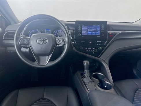 Used 2023 Toyota Camry SE w/ Convenience Package FWD image 21