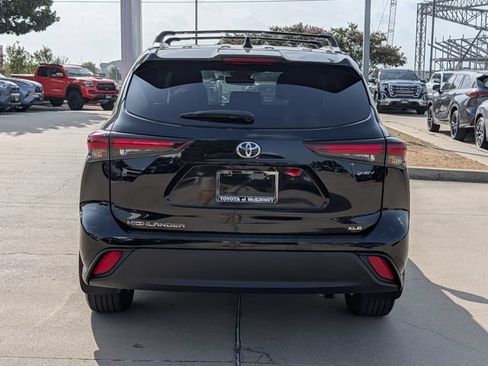 Certified 2025 Toyota Highlander XLE AWD/4WD image 7