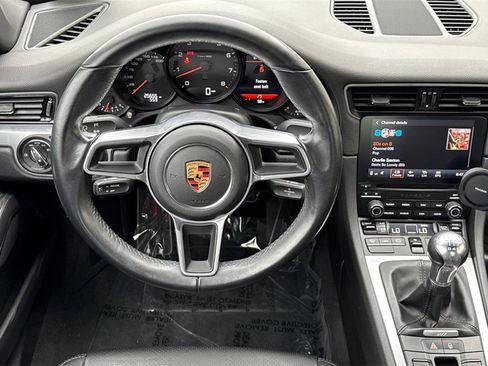 Used 2017 Porsche 911 Carrera image 16