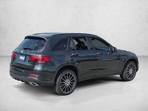 Used 2022 Mercedes-Benz GLC 300 image 5