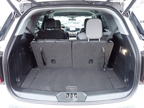 Certified 2022 Ford Explorer XLT w/ Equipment Group 202A image 8