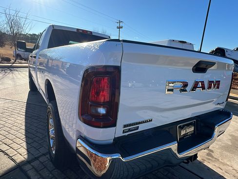 Used 2025 RAM 2500 Big Horn image 10