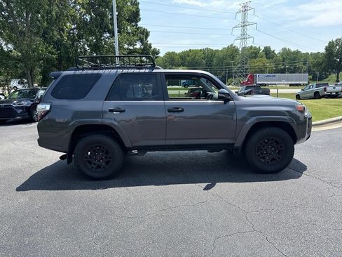 Used 2021 Toyota 4Runner Venture AWD/4WD image 6